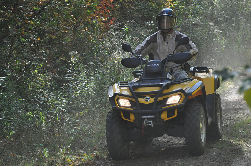 Faites du Quad sur les sentiers quad à la Pourvoirie Mekoos